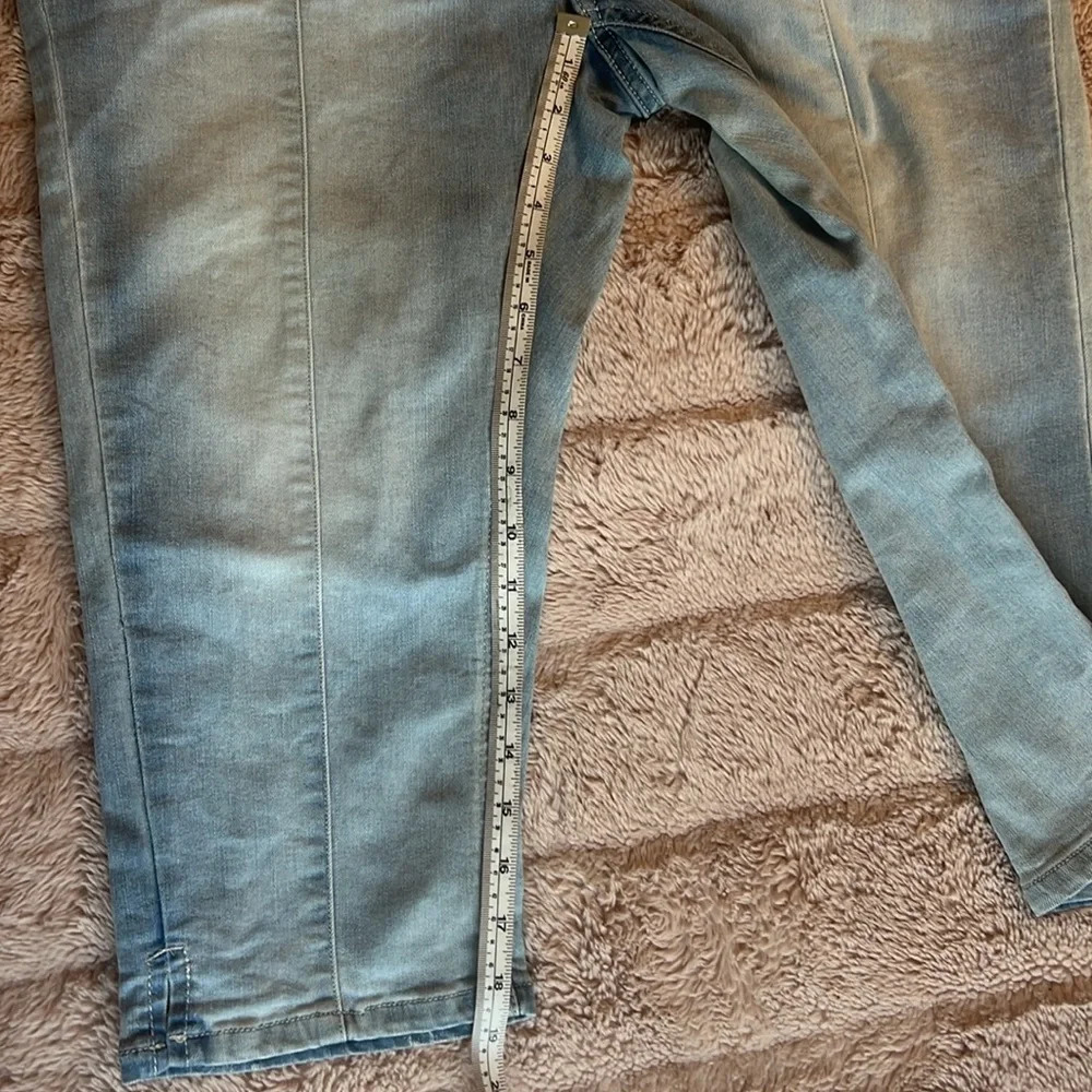 Frankie & Stella Jeanieologie capris light wash - Picture 8 of 11